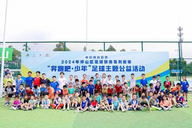 中国男篮输球！郭士强毫不客气批评一名首发，不是赵嘉义不是徐昕